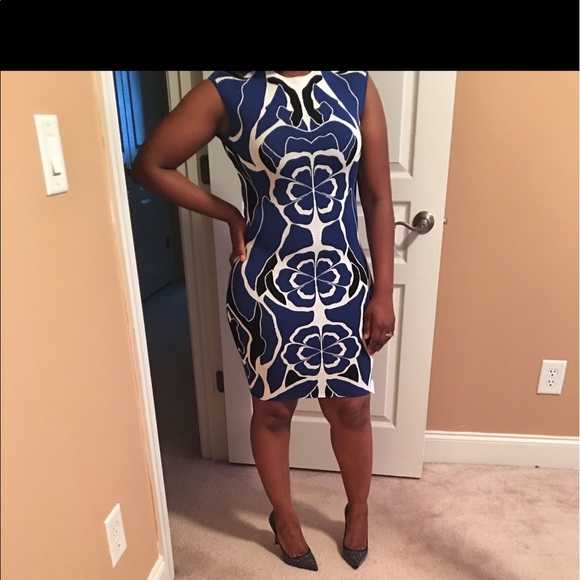 😱SOLD😳Alexander mcqueen dress size small - Picture 5 of 5