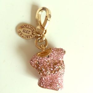 Juicy t shirt charm