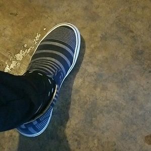 Meet your Posher, Derick