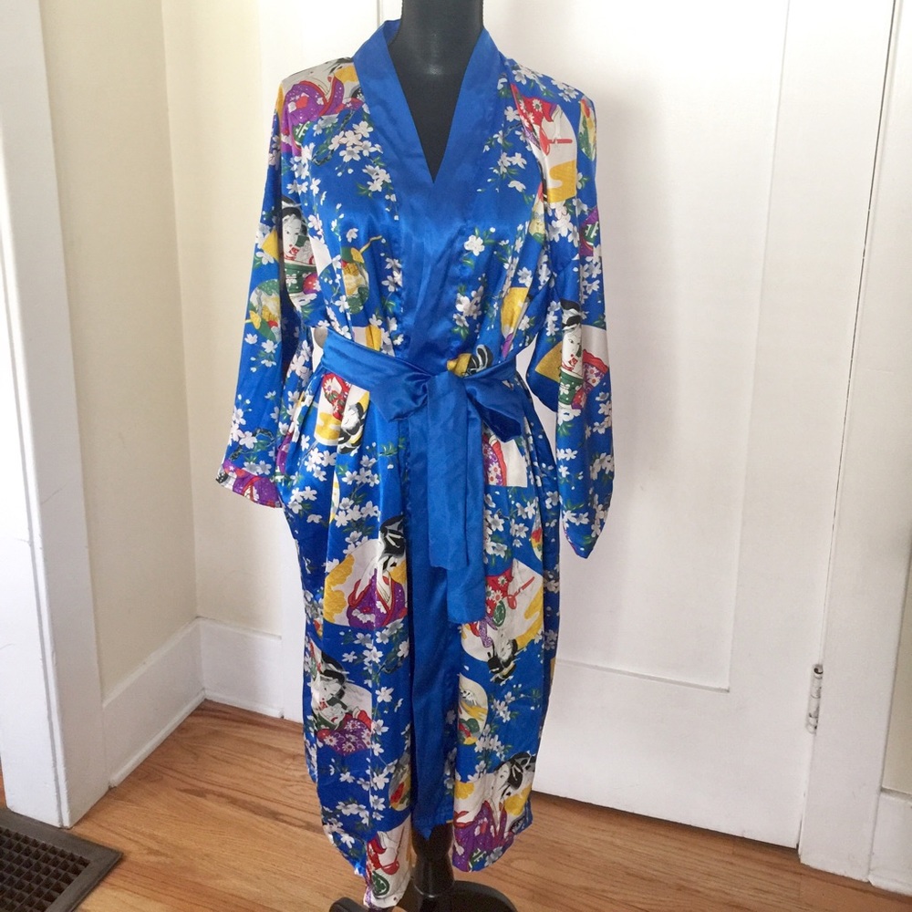 New Beautiful Blue Kimono Robe with Geisha Print