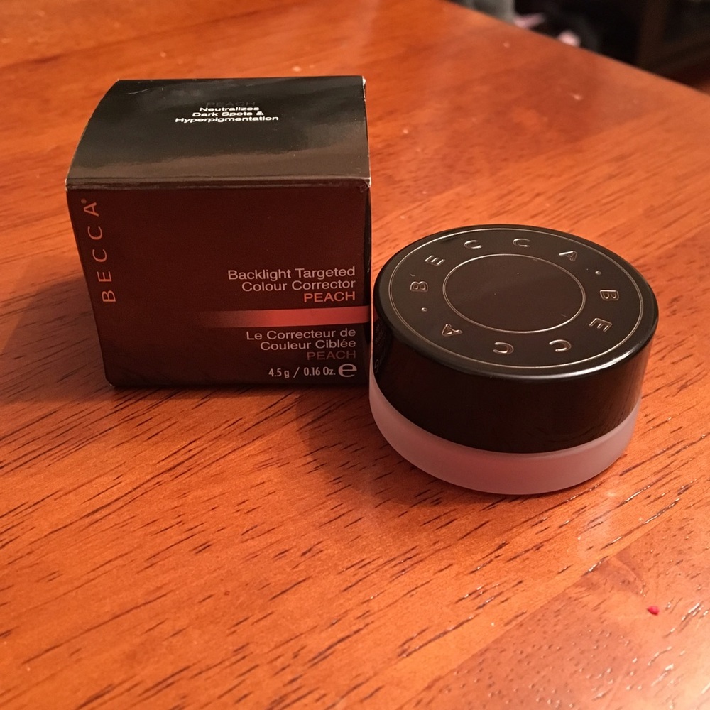 NWT Becca backlight targeted Color corrector peach