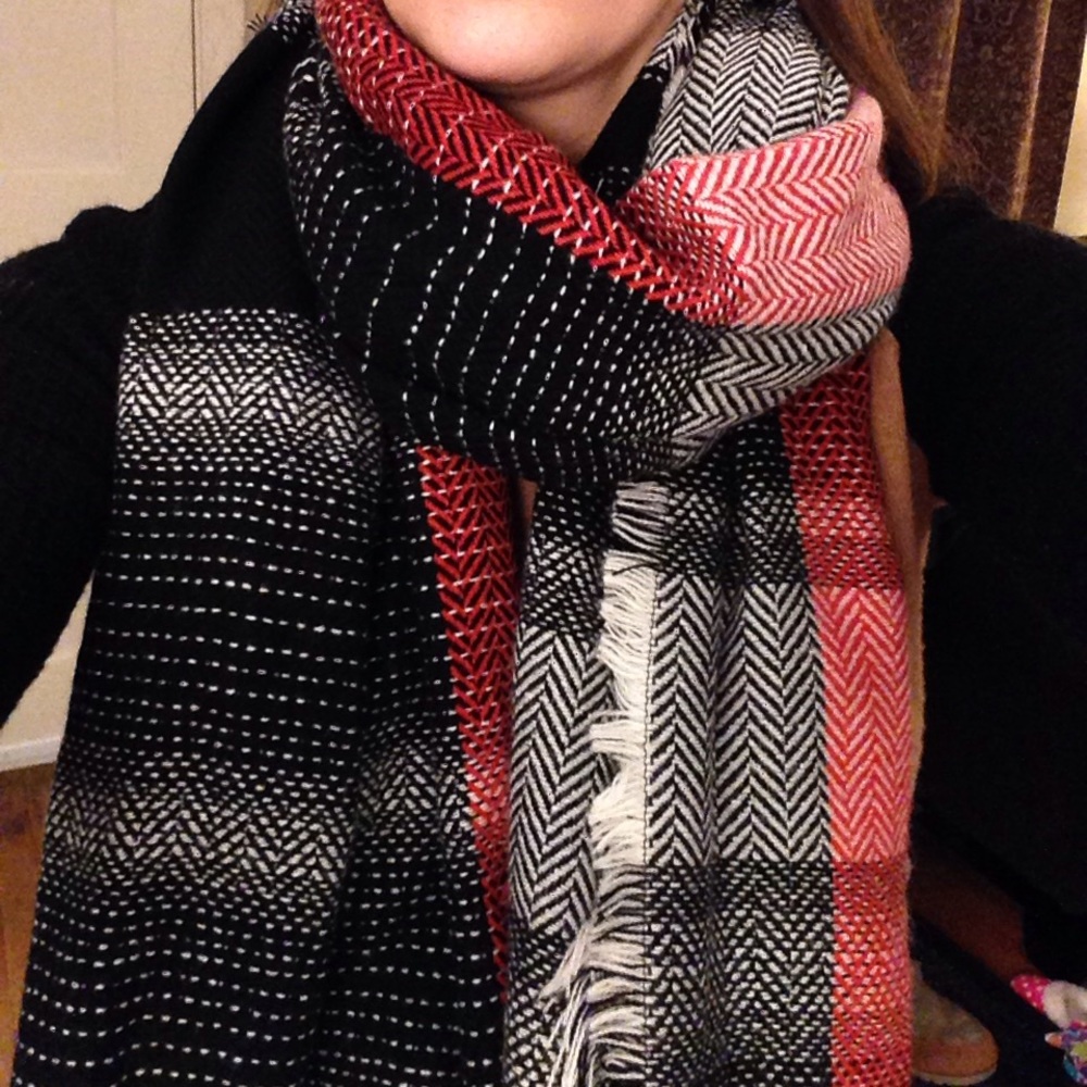 Red and black thick cozy knit blanket scarf