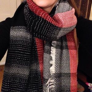 Red and black thick cozy knit blanket scarf