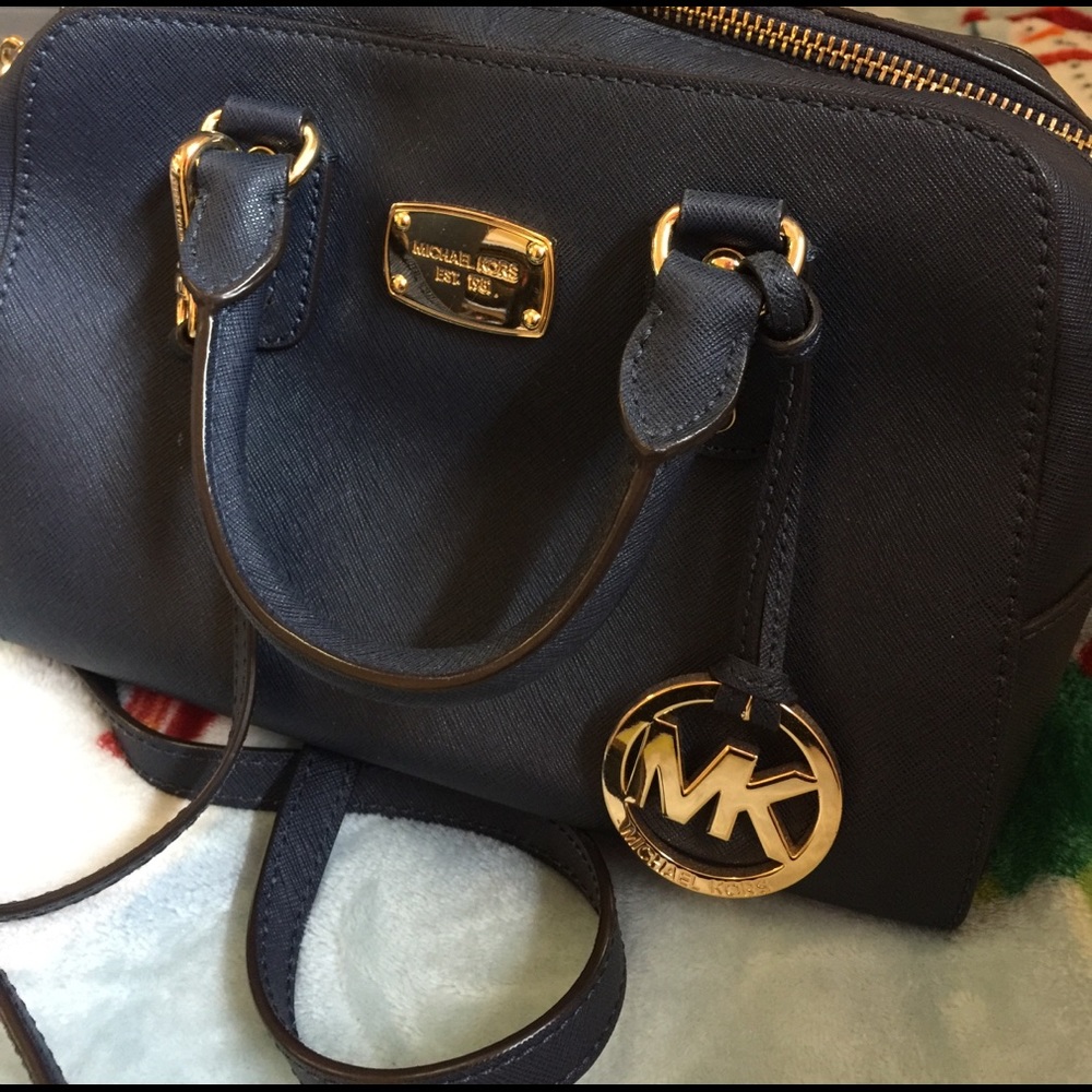 💯 % Authentic Michael kors bag