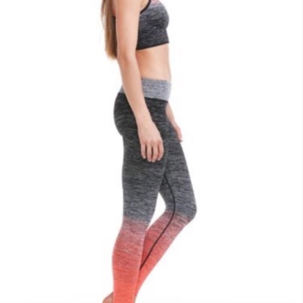 Electric Yoga Free Spirit Leggings - Picture 4 of 6