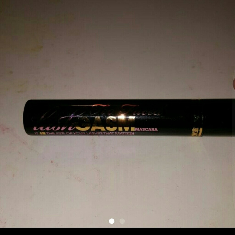 Two faced lash gasm mascara