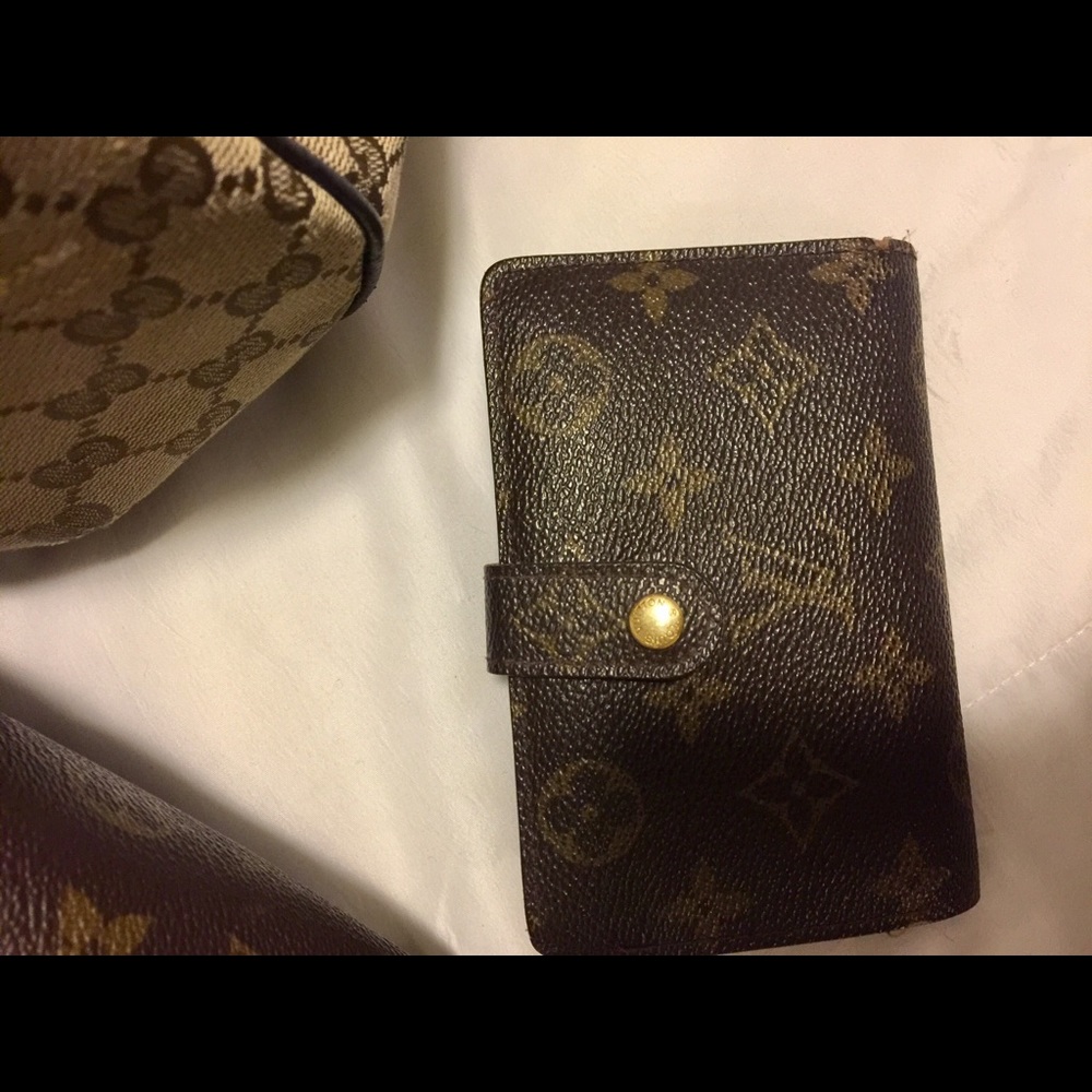 Louis Vuitton Wallet - Picture 2 of 8