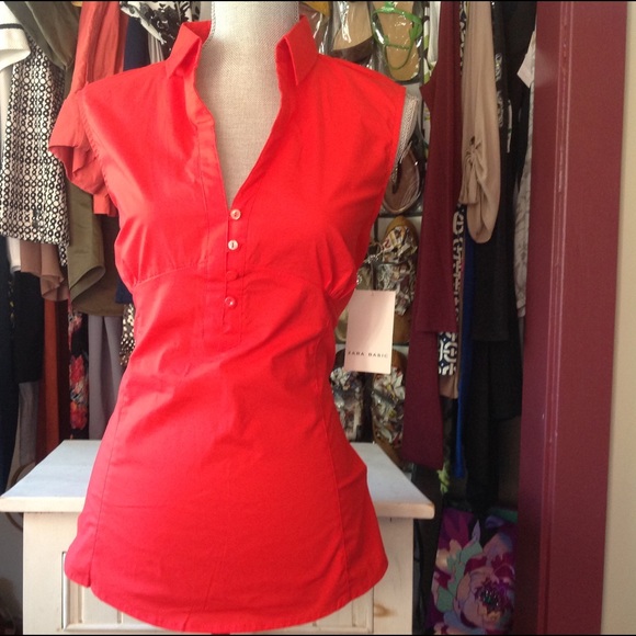 Zara Tops - 🌷🌻Basic Sleeveless Collared Blouse🌷🌻Free Gift!