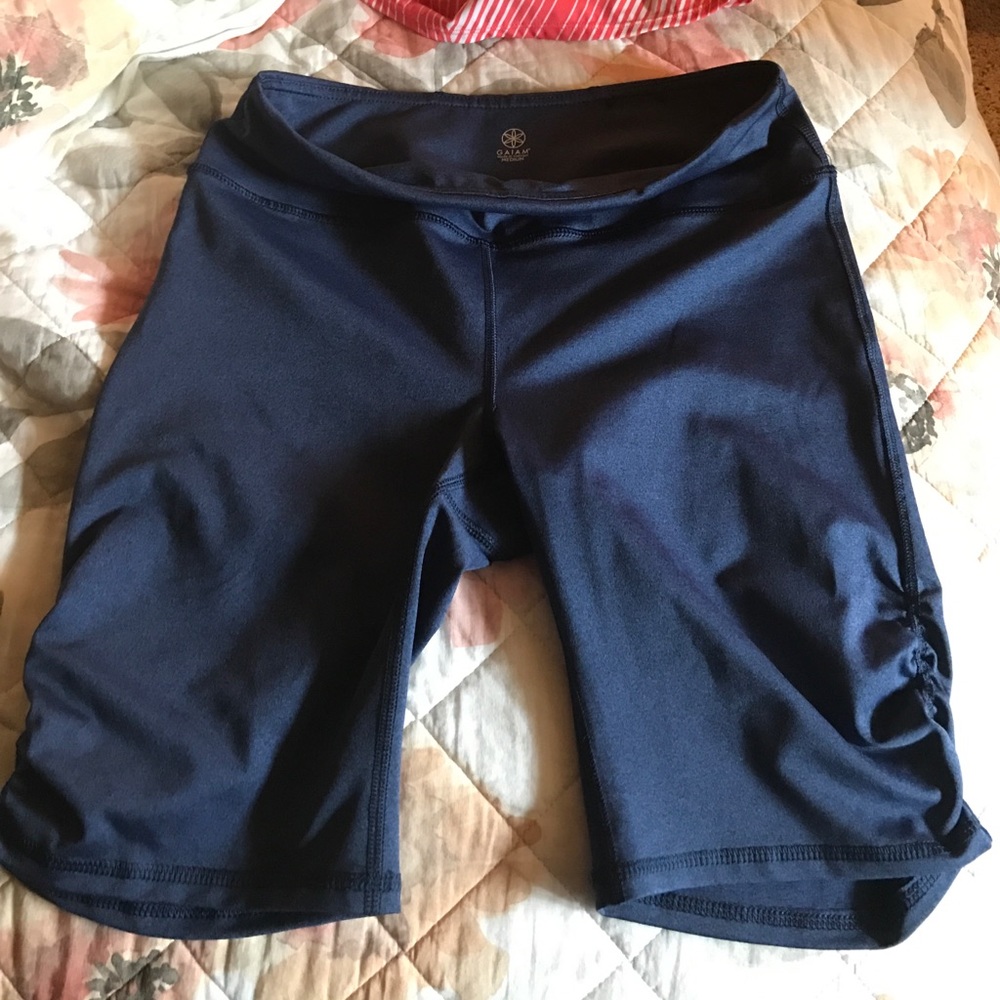 Gaiam medium workout shorts. Like new