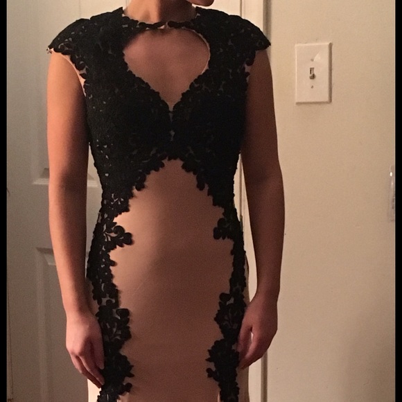Prom dress - Picture 2 of 3