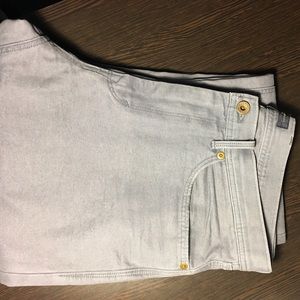 Banana Republic Gray Straight Stretch Chino Pant.