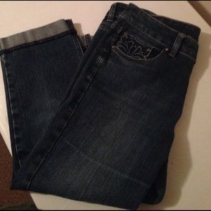 White House black market Jean capris