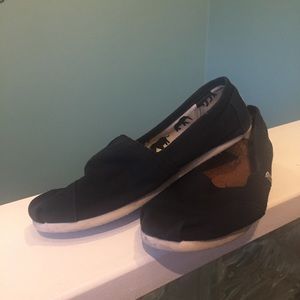 Black Classic TOMS