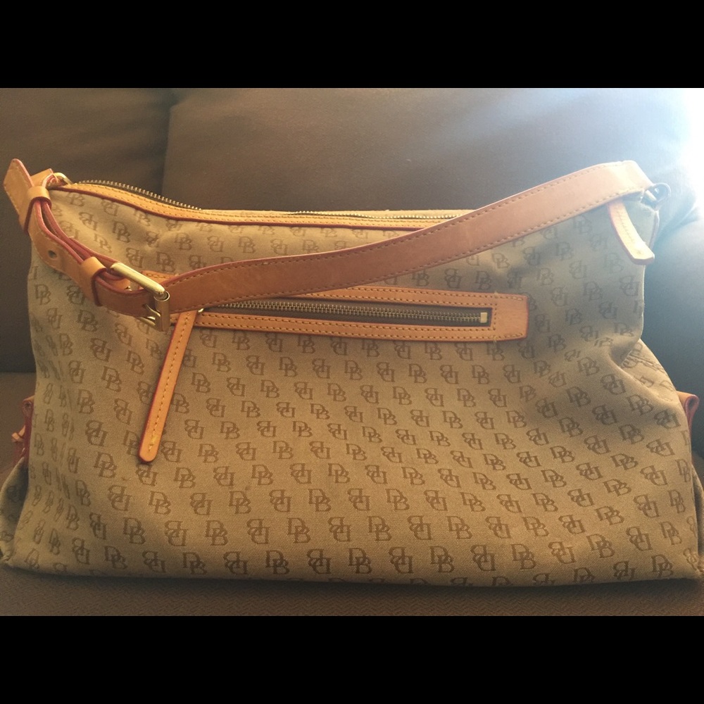 Dooney & Bourke