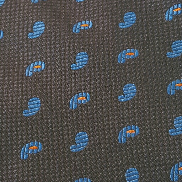 Tommy Hilfigure 100% silk tie new with tag - Picture 2 of 3