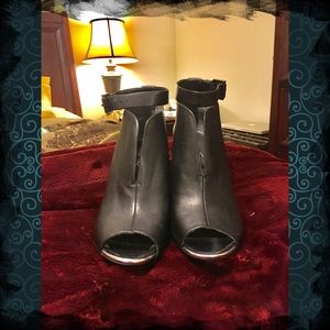 Kenneth Cole New York Broome Wedge Booties