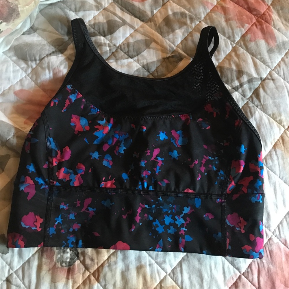 New Lululemon crop top size 8
