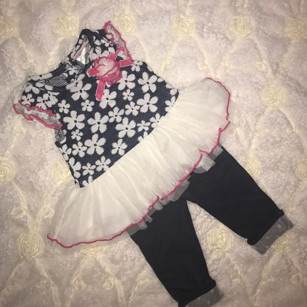 ✨LIKE NEW✨ Baby Girl Matching Set