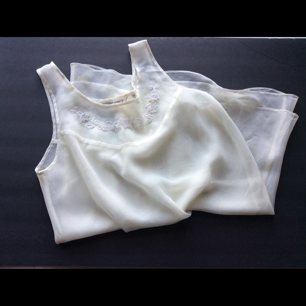 Victoria Secret Top Slip Size Small