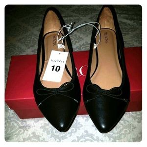 Black flats final price. Already losing $$