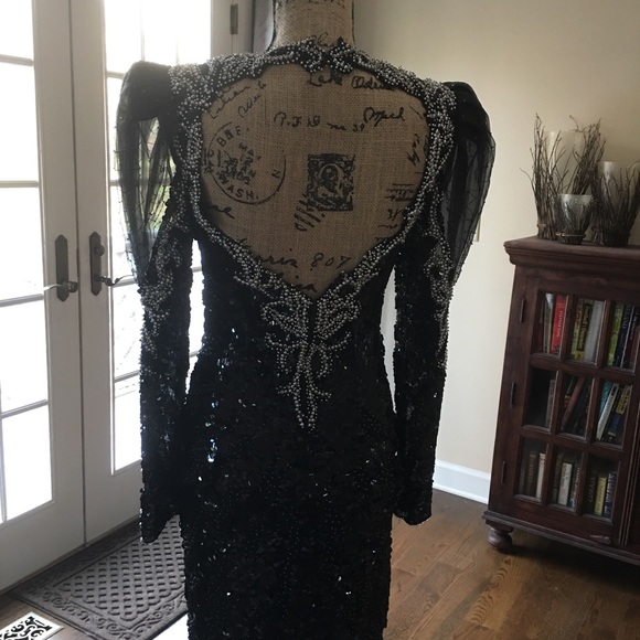 Stunning evening gown - Picture 3 of 4