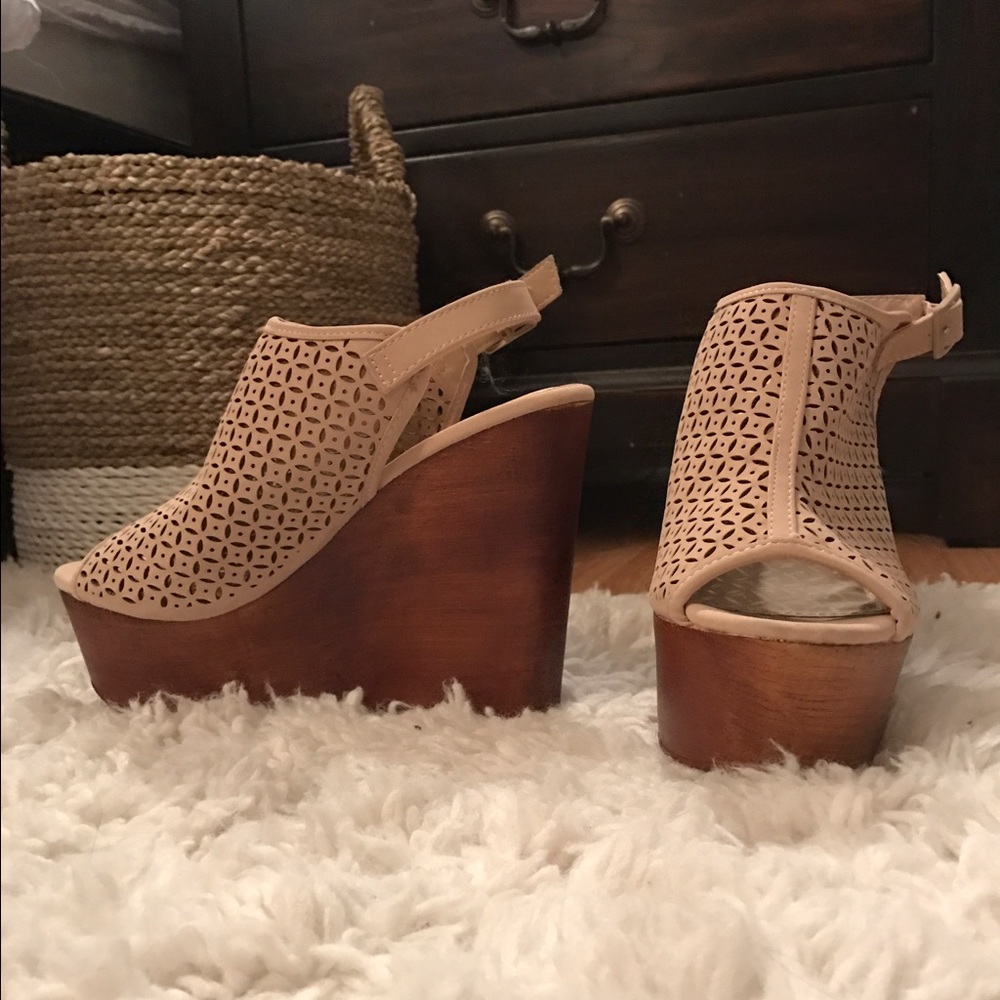 Tan wedges