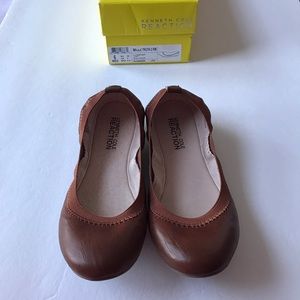 Nib Kenneth Cole whole truth flat shoes 6