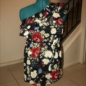 One sleeve ruffle blouse