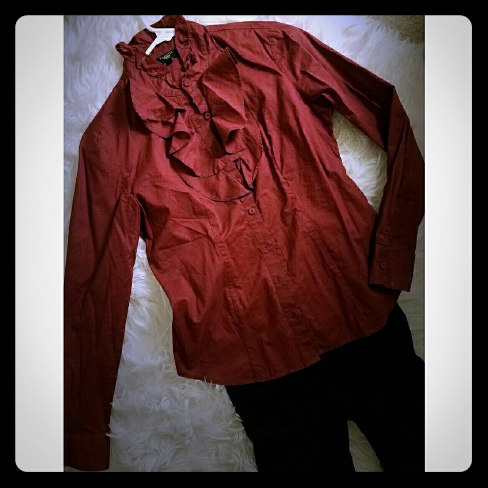 TALBOLTS.  Button down ruffle top