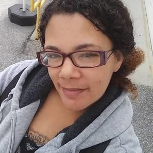 Meet your Posher, Latisha