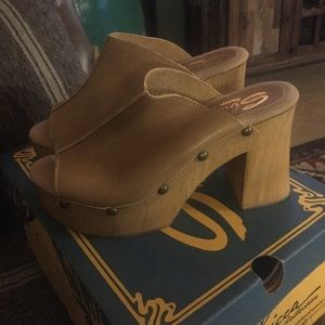 Sbicca Wedges size 9