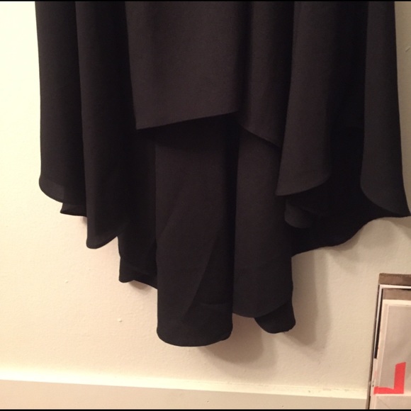 Racerback, high-low, ruffle front formal dress - Picture 3 of 4