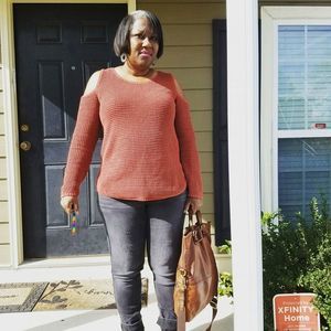 Meet your Posher, Virginia