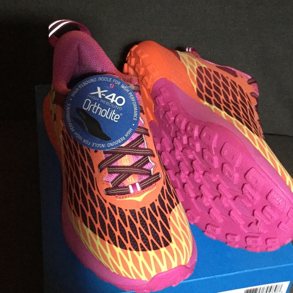 Hoka one one.