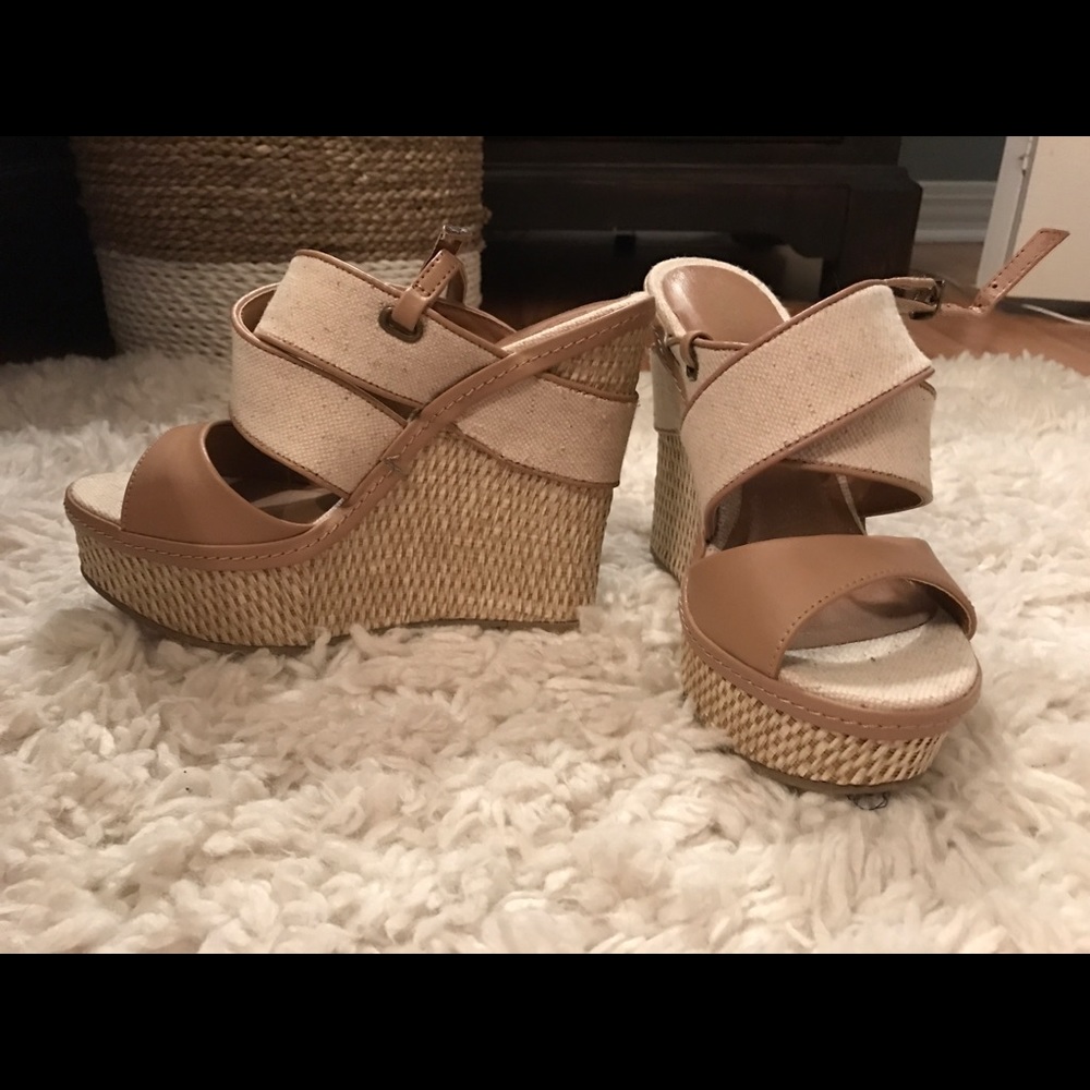 Never worn linen tan wedges