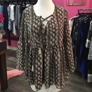 Show Me Your MuMu top