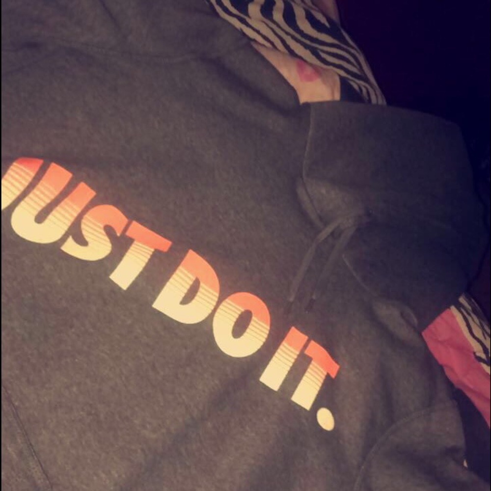 Nike hoodie 🔥 SALE TODAY ONLY !