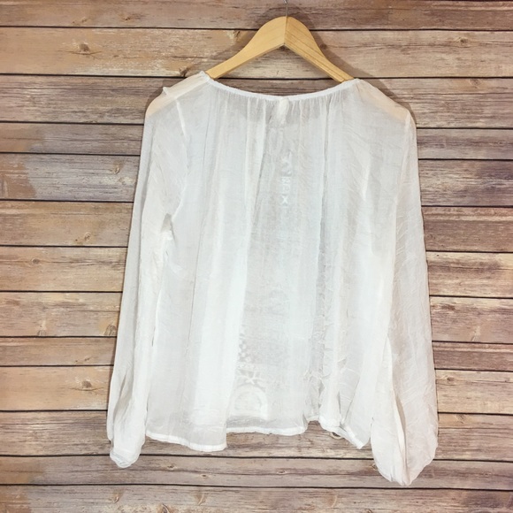 Boho Chic White Off/ On Loose Top - Picture 4 of 4
