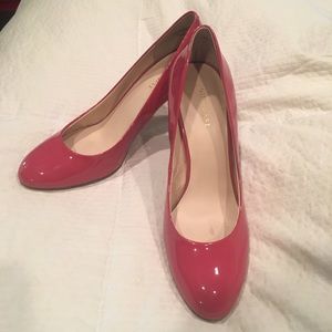 Nine West pink pumps