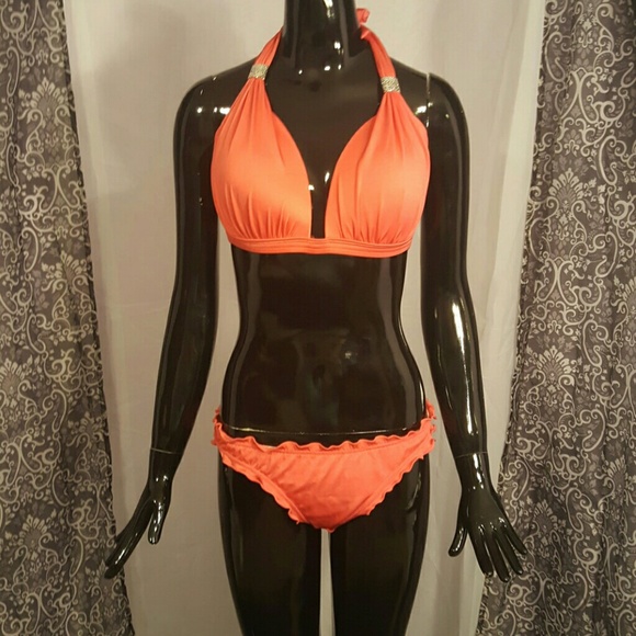 SOLD ON OTHER VENUE SALE 🌺new Push up bikini🌺 - Picture 3 of 7