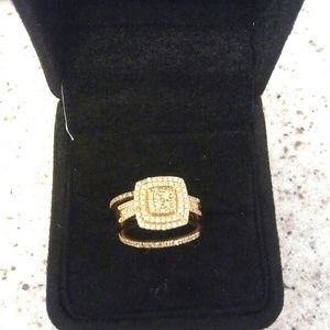 Rose gold wedding ring set