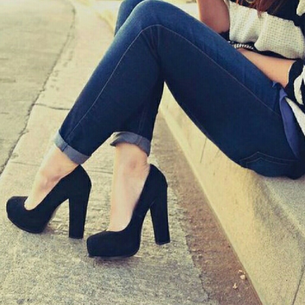 Beautiful Steve Madden black Sardinia Heels