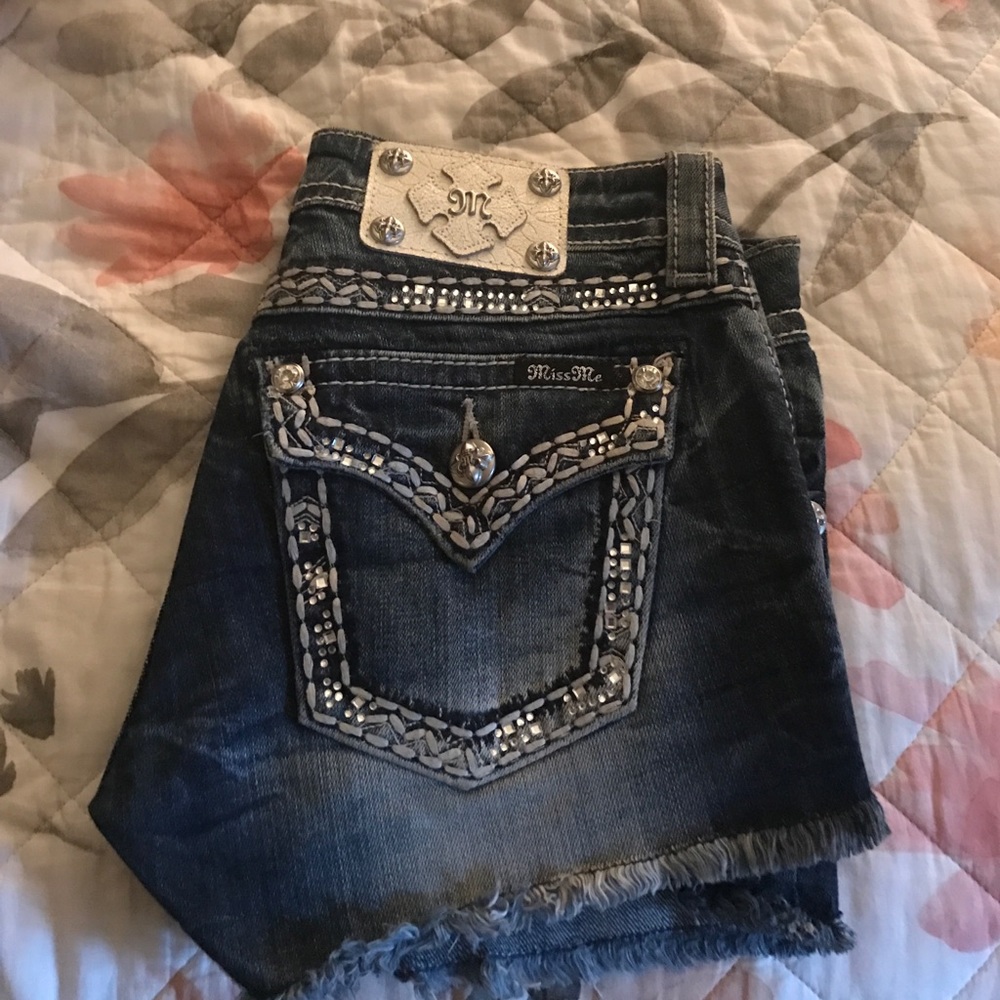 Miss me shorts 26