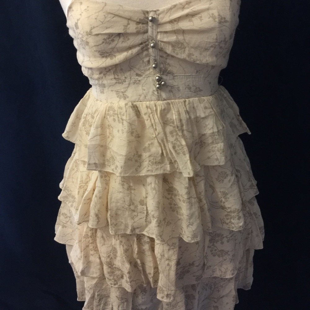 Strappy dress w/ruffle layers