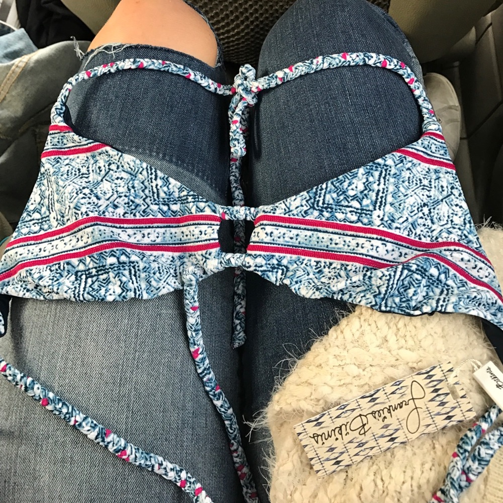 NWT Frankie's Oceanside bikini top