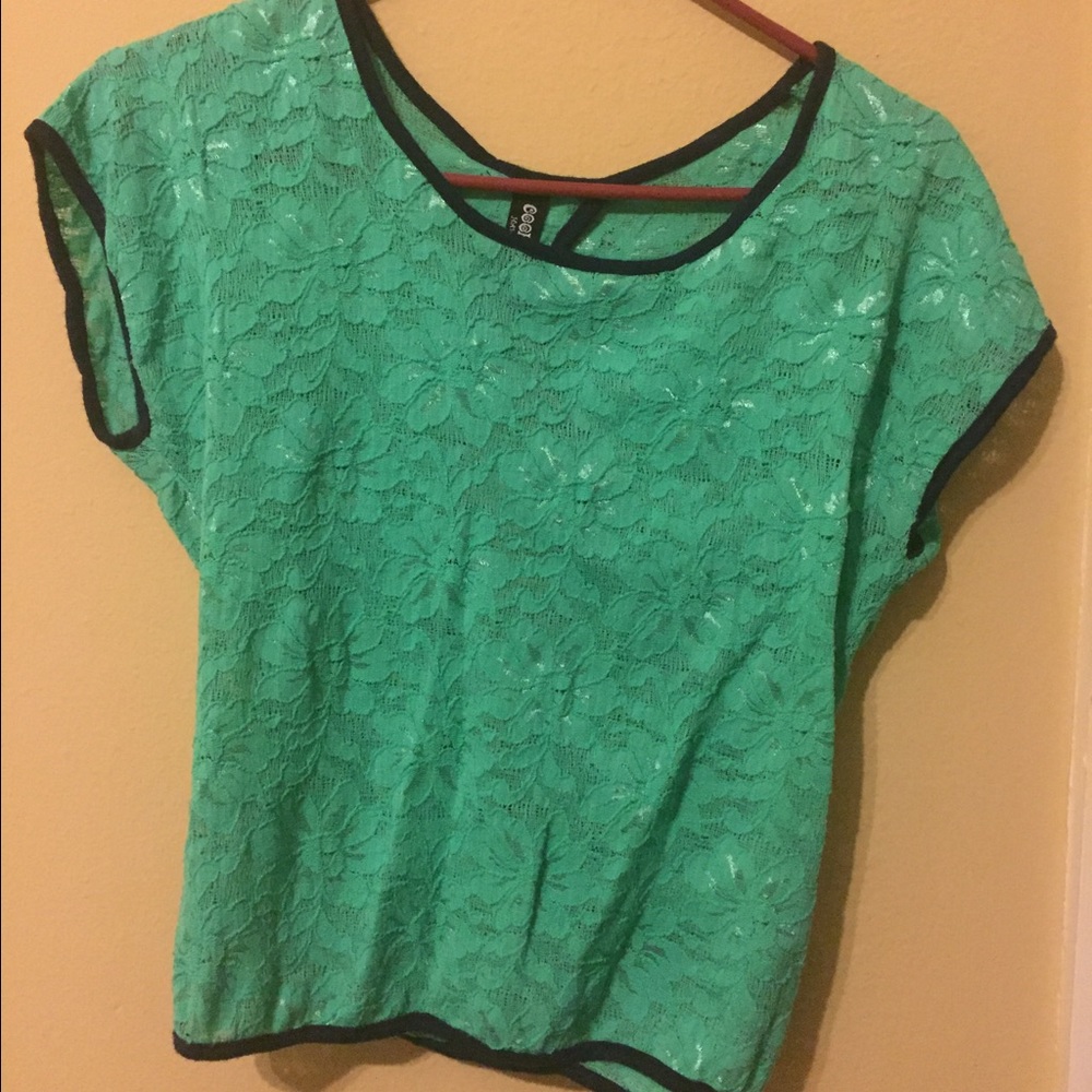 Real cute cut out top