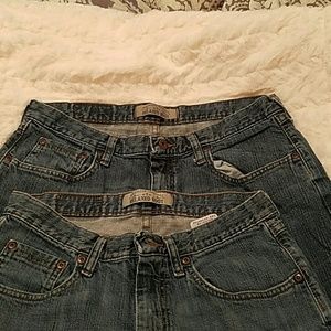 2 pairs of men's Wrangler jeans