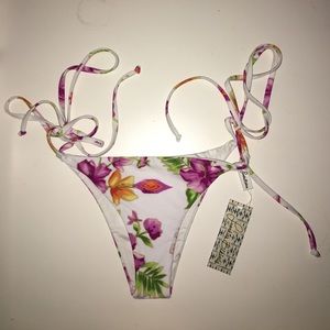 Frankie's Bikinis