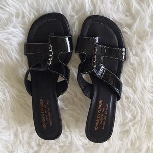 Donald J. Pliner | Sandals | 6.5 | $195