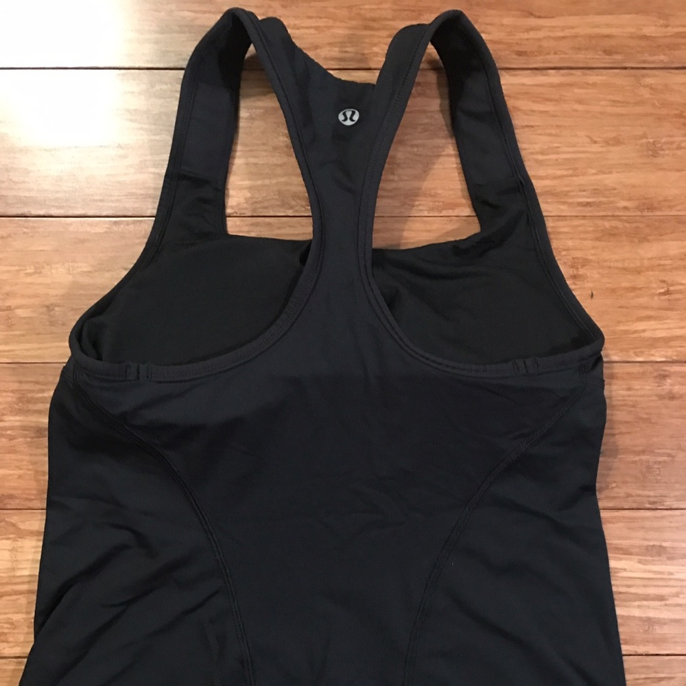 Lululemon workout tank